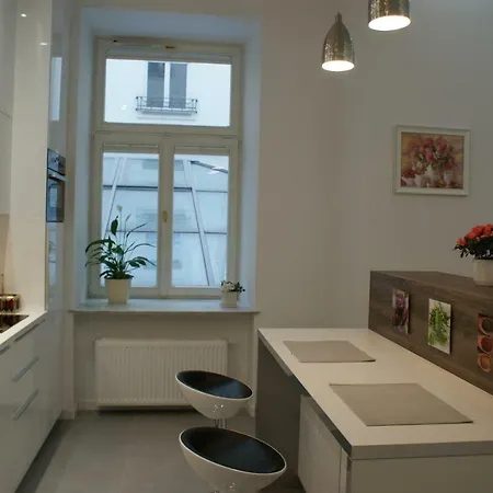 Διαμέρισμα Lovely Apartment- Poznanska 16