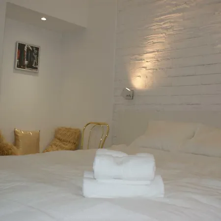 Διαμέρισμα Lovely Apartment- Poznanska 16 *