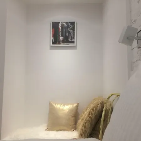 Lovely Apartment- Poznanska 16 Lägenhet *