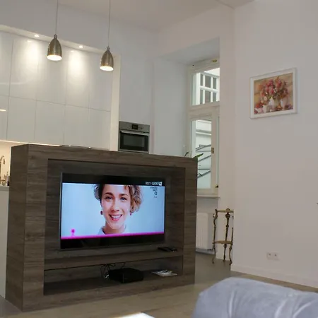 Lovely Apartment- Poznanska 16 Διαμέρισμα *