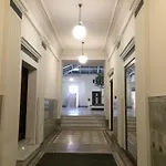 Lovely Apartment- Poznanska 16 アパート