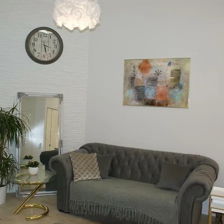 Lovely Apartment- Poznanska 16 ワルシャワ